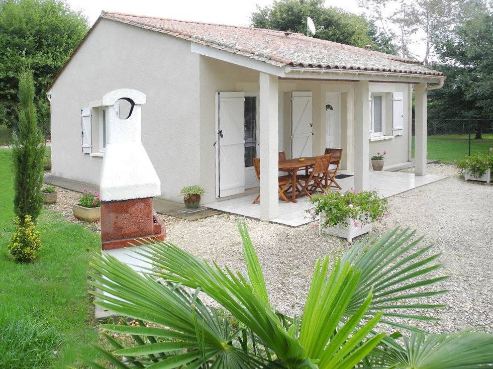 Maison Le Coteau des Sources in Montpon-Ménestérol, Périgord Blanc