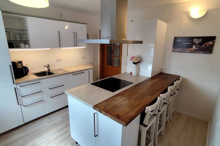 Ferienwohnung für 7 Personen, mit Balkon und Garten