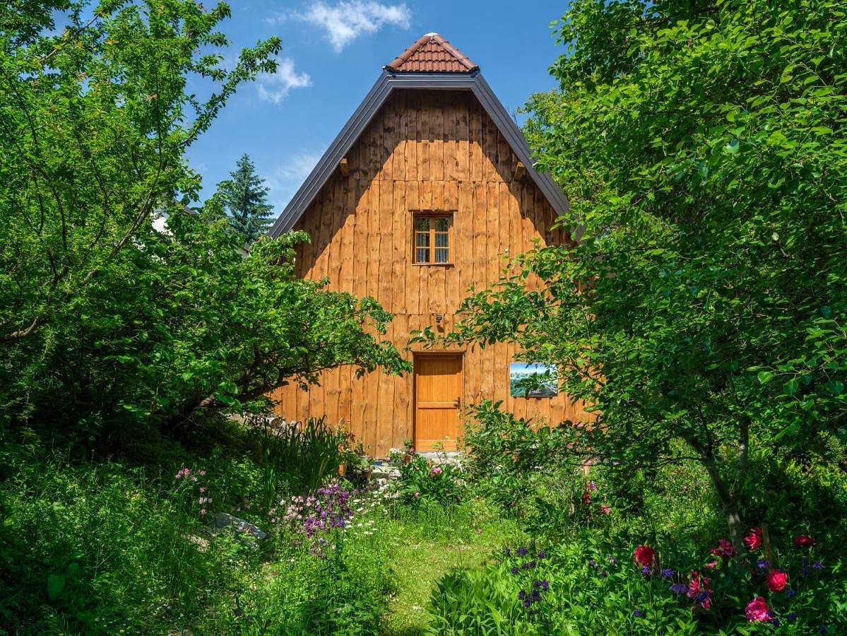 Geheel appartement, Yeti Cabin in Smoljanac, Plitvicemeren