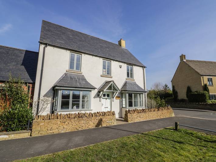 Cottage for 8 people, with garden, with pets in Moreton-in-Marsh