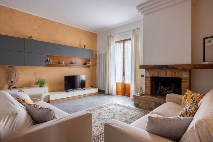 Location de vacances pour 8 personnes, avec jardin et balcon à Monteriggioni