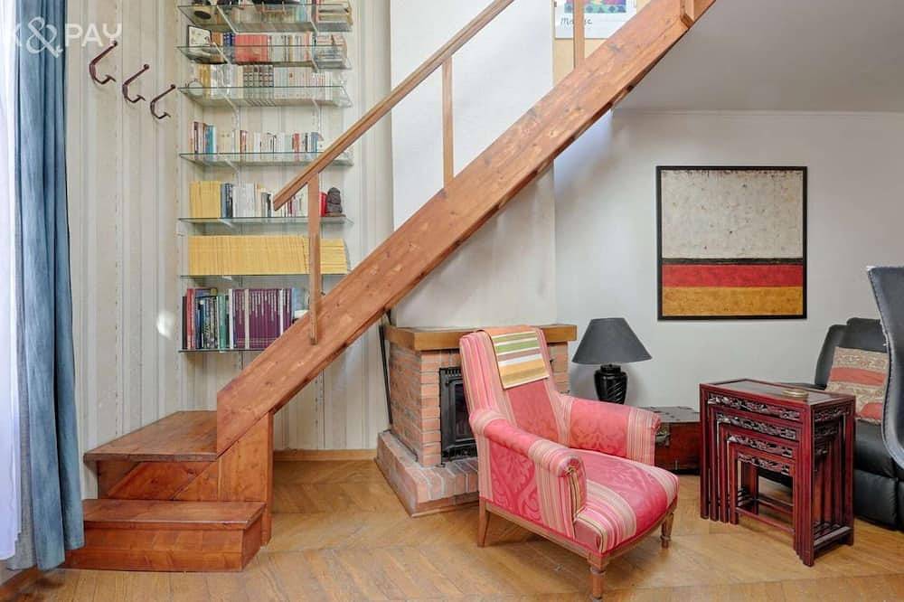 Discover Les Bamboos de Malakoff, a whole house on the outskirts of Paris in Malakoff, Hauts-de-Seine