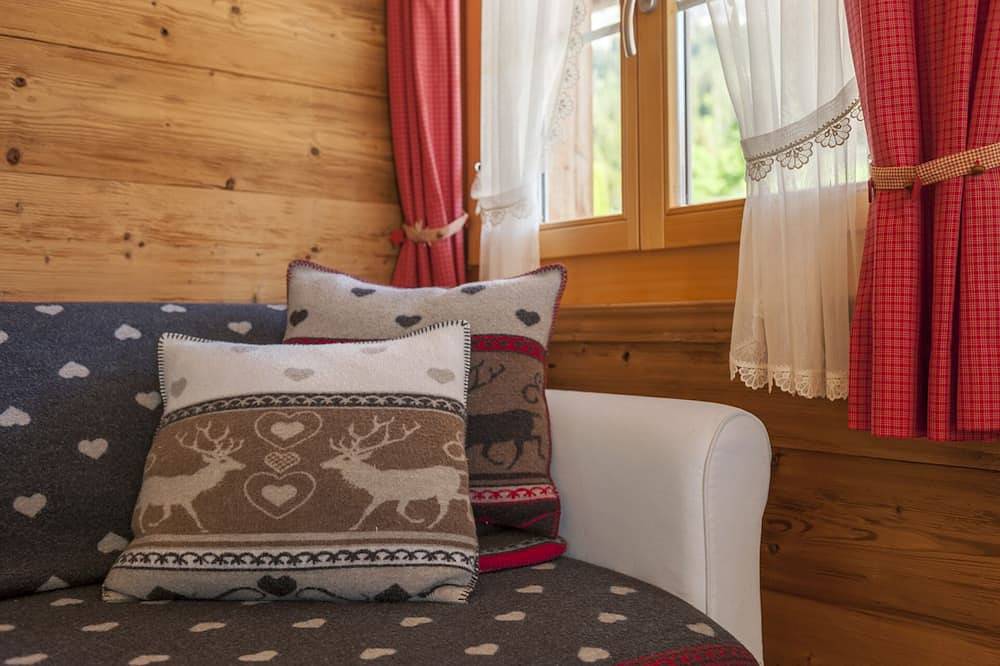 Ganze Wohnung, Hygge-Wohnung mit fantastischem Panorama in Axalp, Brienz