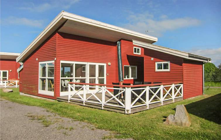 Feriehus for 6 personer, med terrasse - 1