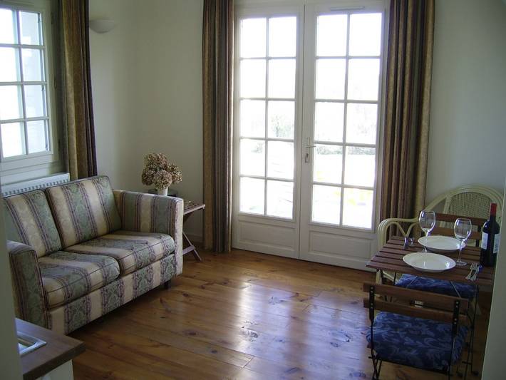 Holiday Home 'La Source' with Wifi and Pyrenees View in Puymaurin, Haute-Garonne