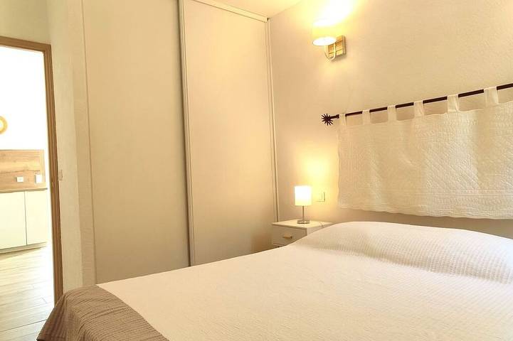 Gîte pour 5 personnes, avec terrasse ainsi que jardin et jacuzzi à Galéria - 2