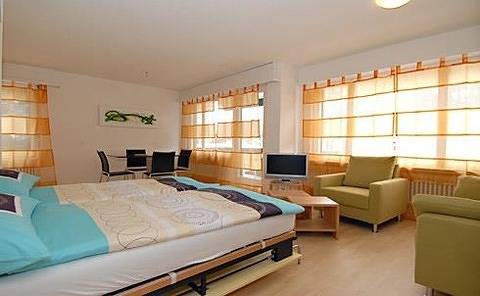 Apartamento de vacaciones para 3 personas, con jardín además de balcón y sauna - 1