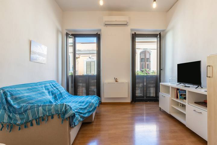 Holiday Home 'Terrazza Del Sole' with Private Terrace, Wi-Fi and Air Conditioning in Villanova (Sardinia), Cagliari