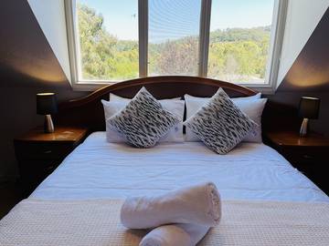 Holiday Home for 11 People in Healesville, Shire of Yarra Ranges, Photo 3