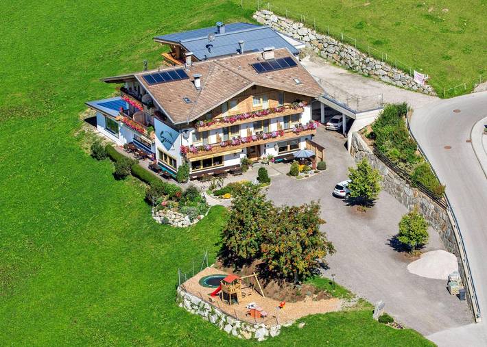 Pension pour 5 personnes, avec Balcon ainsi que Terrasse et Jardin à Wattens