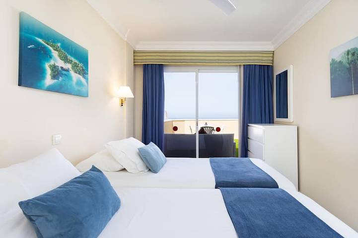 Ganze Wohnung, Super Lage - Panoramablick auf das Meer und die Klippen - Wifi - Klimaanlage in Playa de los Guíos, Santiago del Teide