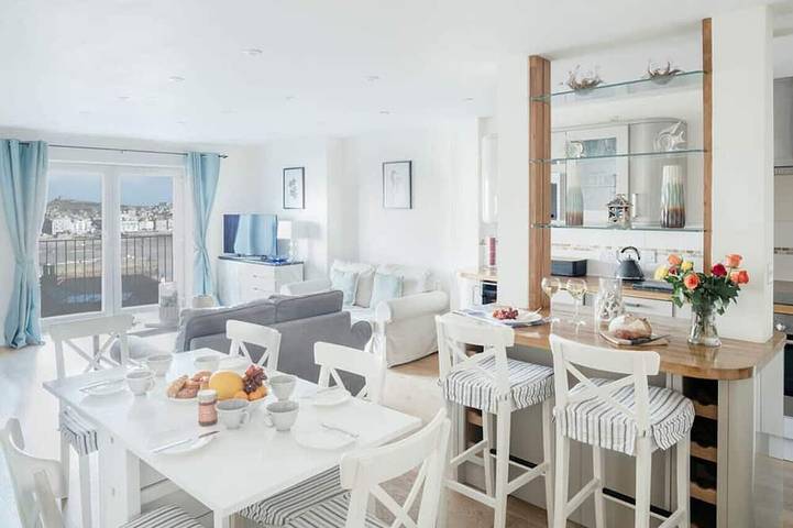 Holiday apartment for 6 people, with balcony - 1