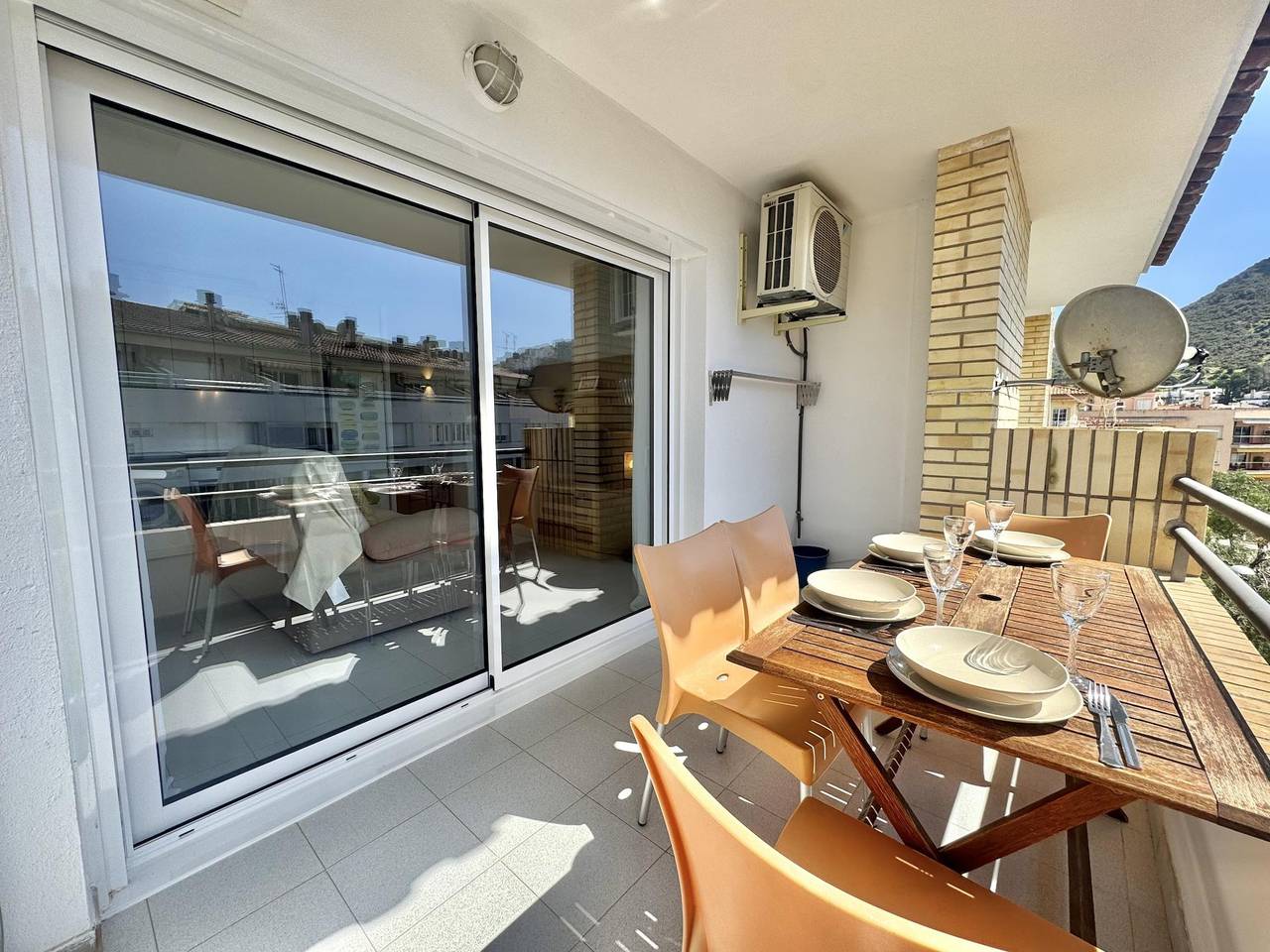 Ganze Ferienwohnung, Pr. Lovely apartment in Roses center in Roses Centre, Roses