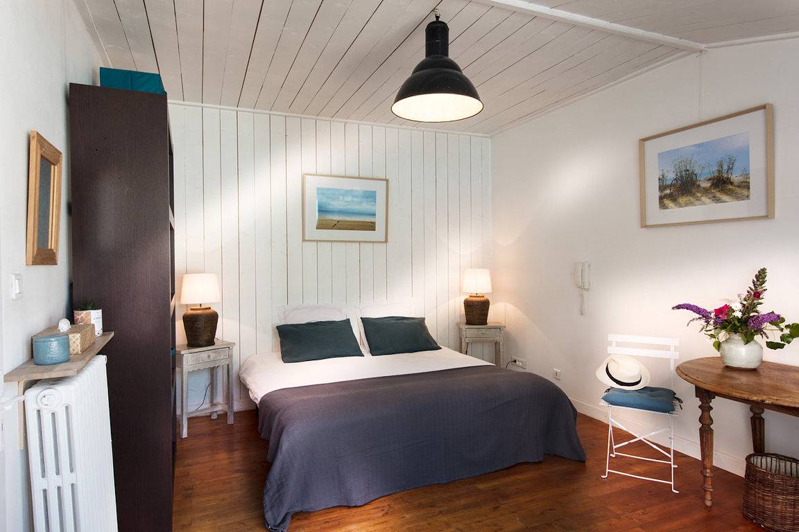 La Venelle de Jéricho jardin ensoleillé terrasse privée - 1 Chambre double in La Rochelle, Région de La Rochelle