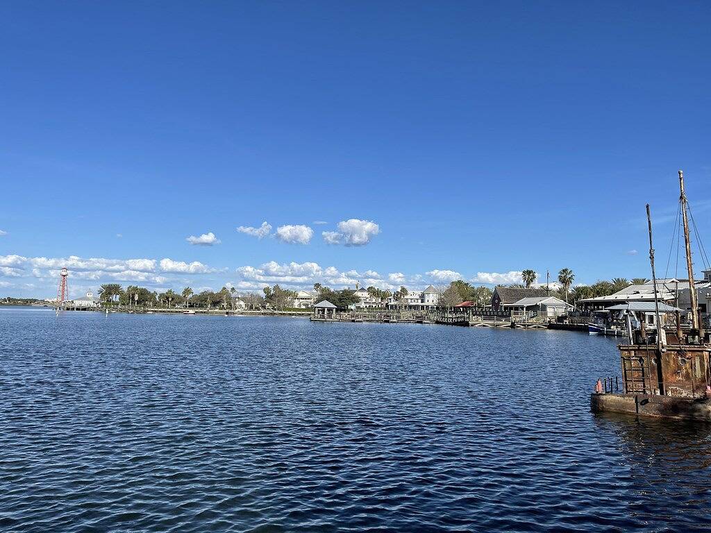 Pool, golf cart, private Paradise! in The Villages, Sumter County