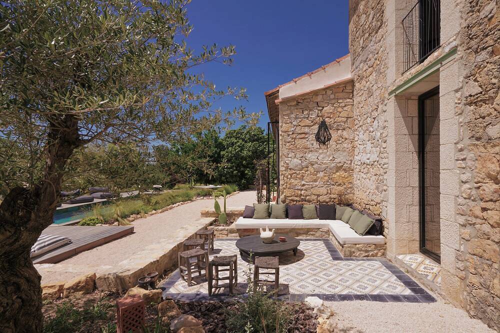 A proximité d' Uzès, Mas de 350m² climatisé avec piscine, jardin de 5000m² in Blauzac, Région de Nîmes