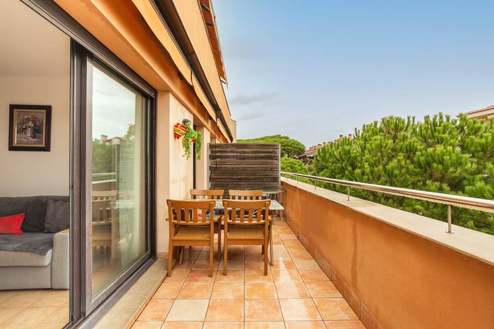 Apartamento entero, Apartamento 'Loreto Go2lloret' con vistas al mar, Wi-Fi y aire acondicionado in Central Lloret de Mar, Lloret de Mar