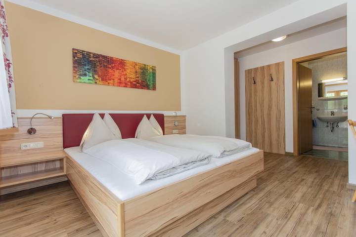 Ferienwohnung für 4 Personen, mit Balkon und Terrasse sowie Garten und Sauna in Rauris - 2