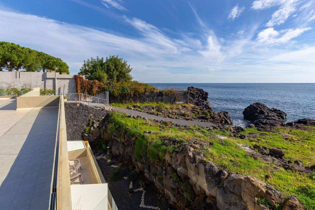 Zeus Hotel - Aparthotel - Meeting & Congress in Cannizzaro, Aci Castello
