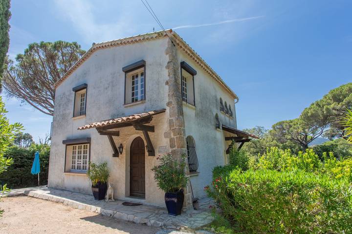 Location de vacances pour 6 personnes, avec jardin dans Plage de la Garonnette - 4
