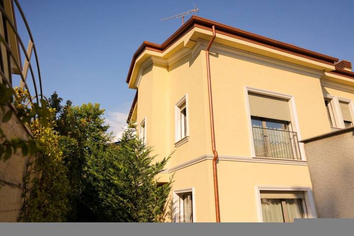 Ferienhaus für 7 Personen mit Pool in Tiranë, Albanien