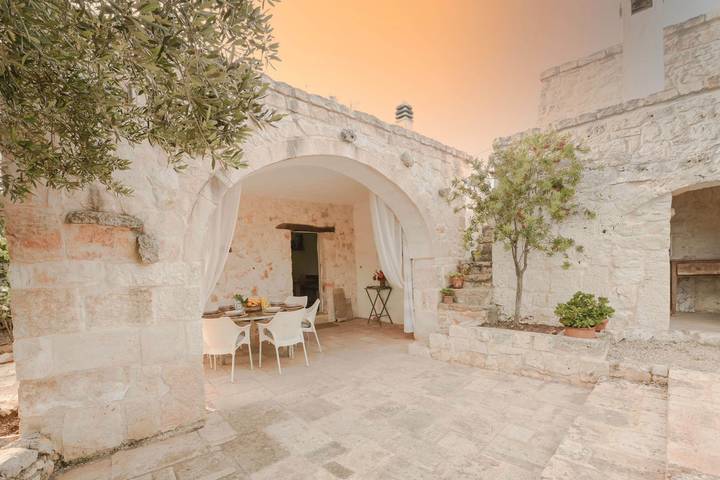 Ferienhaus für 8 Personen, mit Pool und Terrasse sowie Garten in Italien - 4