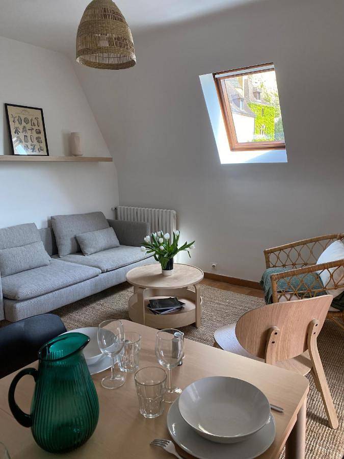 Location de vacances pour 4 personnes, avec vue et jardin à La Roque-Gageac