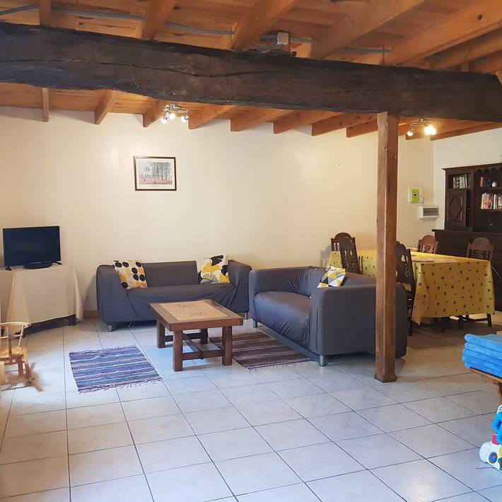 Gîte pour 4 personnes, avec piscine à Saint-Pierre-de-Juillers - 4