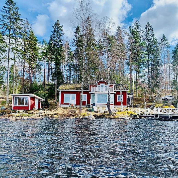 Villa für 8 Personen, mit Garten und Ausblick sowie Sauna und Seeblick, mit Haustier in Schweden