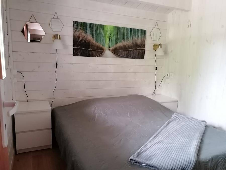 Camping Verbela Village - Chalet 3 persons - 32m² - 2 bedrooms in Noves, Arles region