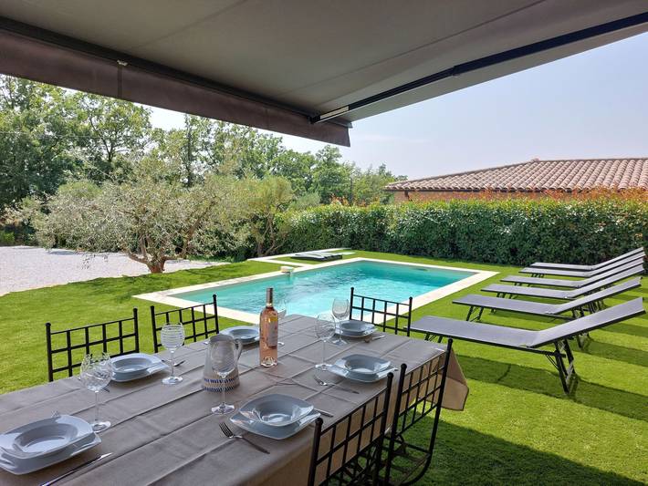 Location de vacances pour 6 personnes, avec jardin à Callas - 2