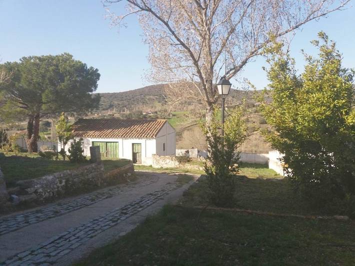Casa rural para 11 personas, con terraza además de jardín y jacuzzi en Provincia de Ávila - 2