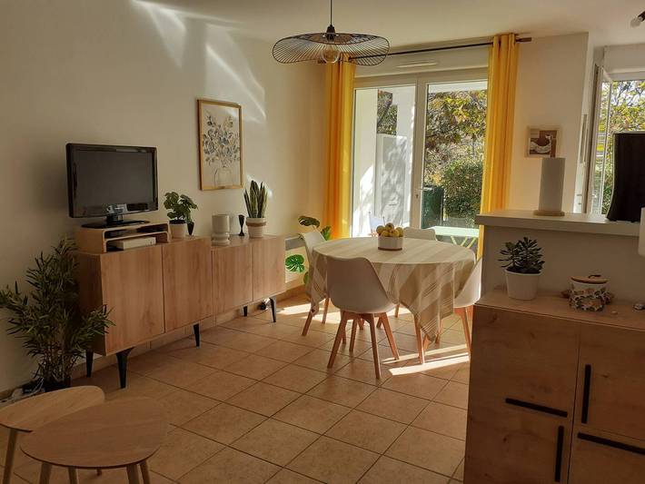 Gîte pour 4 personnes, avec piscine et jardin à Cambo-les-Bains - 2