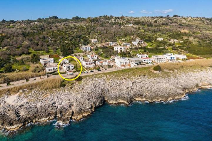 Location de vacances pour 7 personnes, avec terrasse ainsi que vue et jardin à Tricase - 4