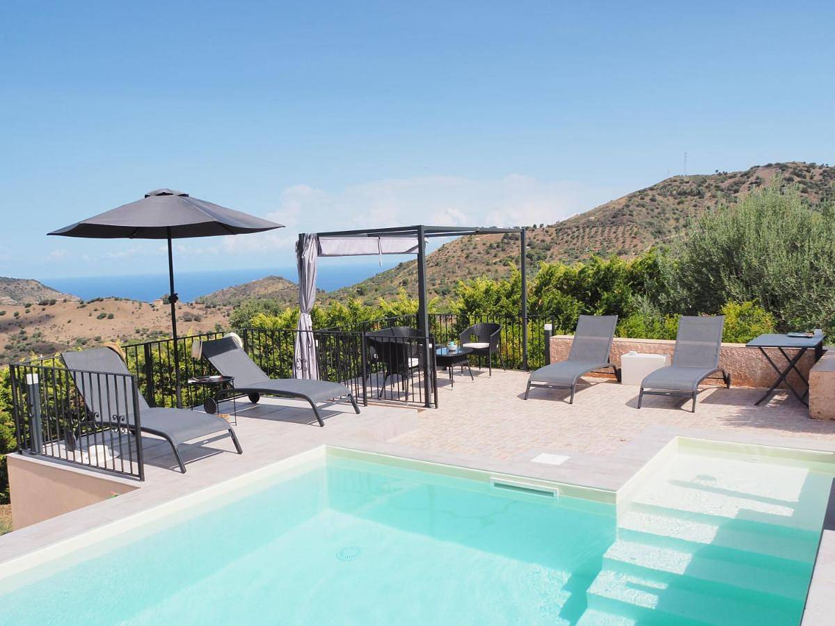 Ai Demani, Pollina Villa con piscina in Pollina, Provincia di Palermo