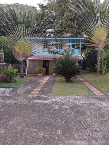 Gîte pour 2 personnes, avec vue et jardin à Sainte-Marie