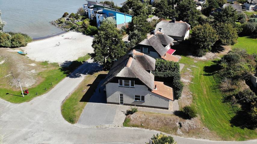 Villa für 6 Personen, mit Terrasse und Balkon/Terrasse in Makkum - 2