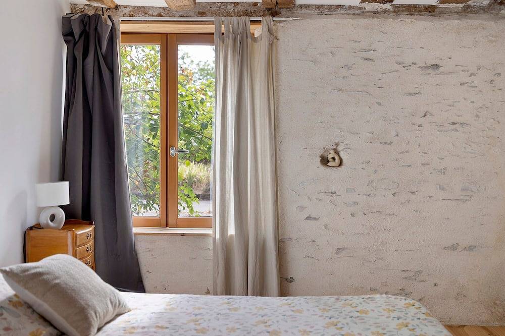 Chambre d’hôtes « Chambre du milieu » avec terrasse, jardin partagés et Wi-Fi in La Possonnière, Vallée de la Loire