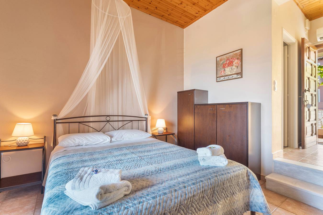 Entire studio, Studio Apartment 'Two Adults No 2' with Sea View, Wi-Fi and Air Conditioning in Nikiana, Alexandros