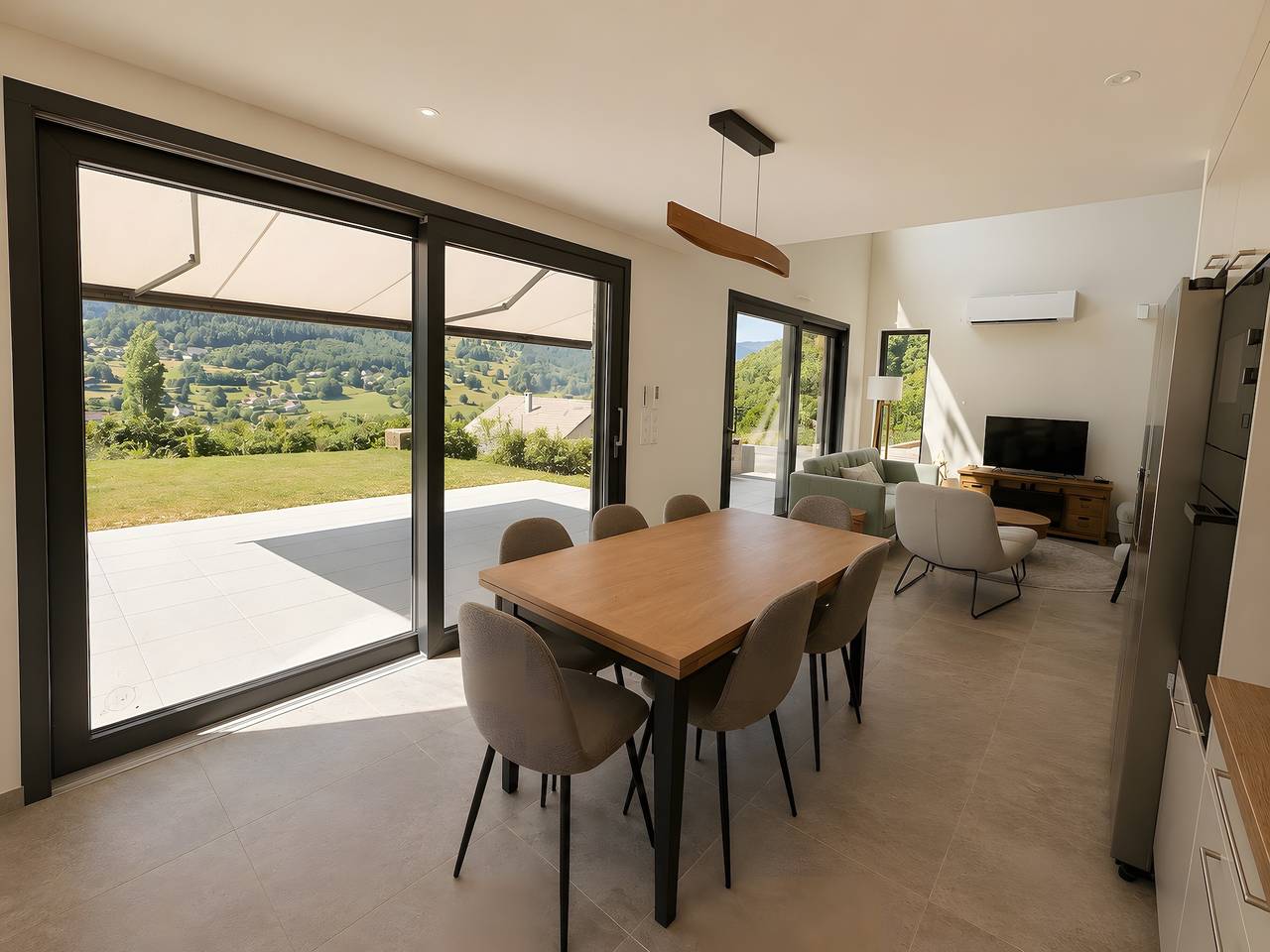Villa « Gîte Heibel » avec vue sur la montagne, Jacuzzi et climatisation in Breitenbach-Haut-Rhin, Parc naturel régional des Ballons des Vosges