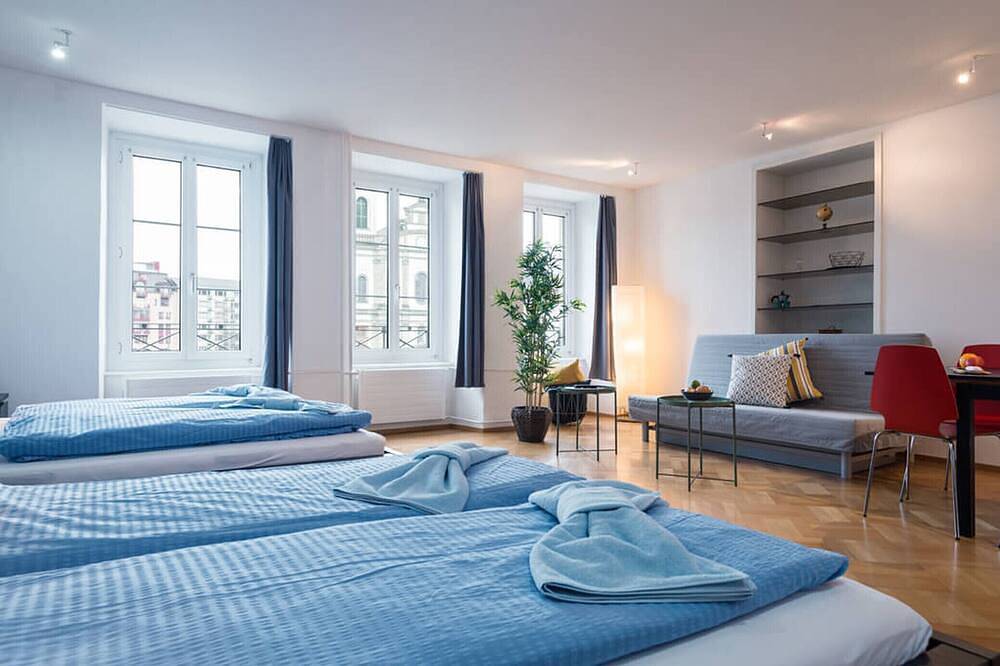 Ganze Wohnung, Lu Neptun I - Chapel bridge Hitrental Apartment in Luzern, Vierwaldstättersee