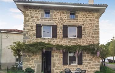 Maison de vacances pour 6 personnes, avec terrasse, adapté aux familles en Haute-Loire