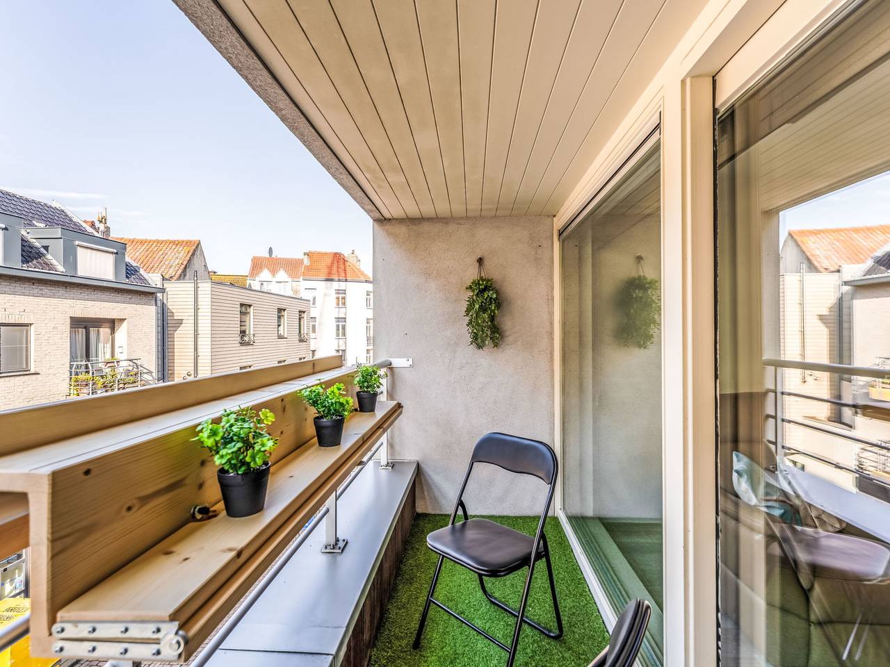 Ganze Wohnung, Chateau Novella with balcony in Blankenberge, Belgische Küste