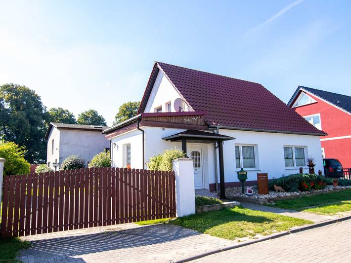 Ferienhaus für 9 Personen, mit Terrasse und Garten sowie Ausblick in Kröslin