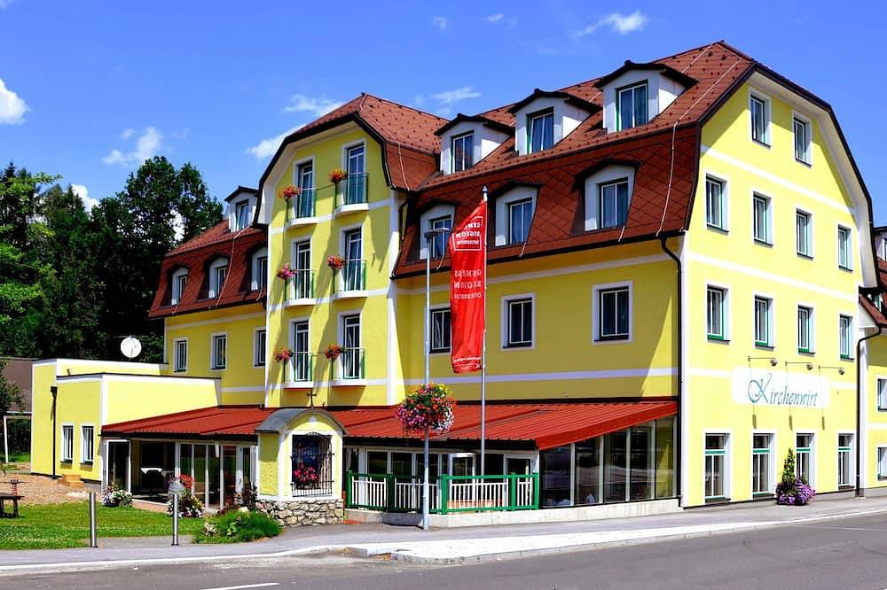 Standard Doppelzimmer - Kirchenwirt Aigen in Rottenmanner und Wölzer Tauern, Aigen im Ennstal