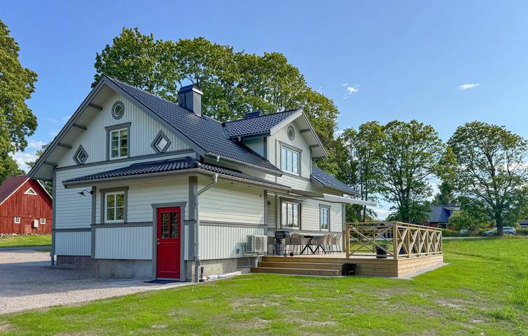 Hus för 8 Personer med terass in Bolmen
