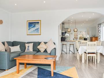 Holiday Rental for 6 People in Looe, Cornwall, Photo 2