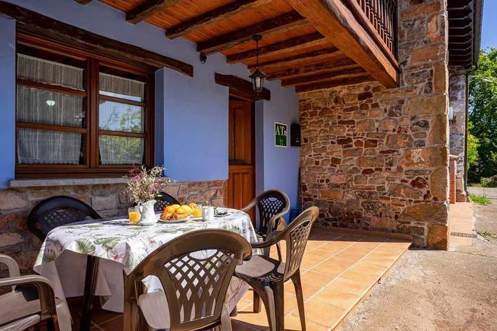 Casa rural para 5 personas, con jardín y balcón, Se admiten mascotas en Comarca de la Sidra - 2