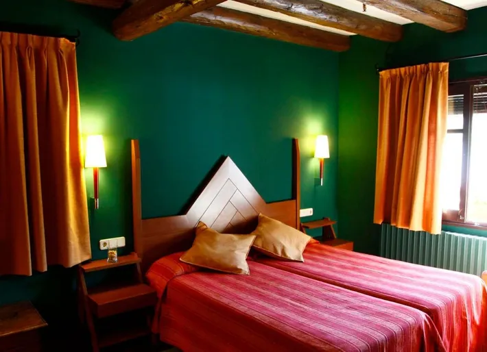 Hotel para 2 personas, con piscina además de jardín y terraza, Se admiten mascotas - 1