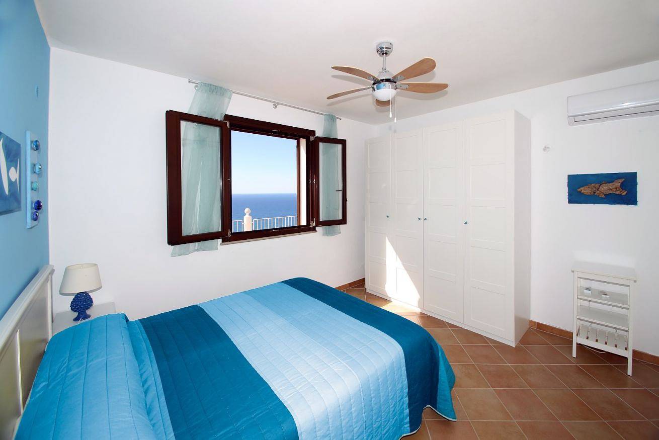 Apartamento inteiro, Villa Dammuso – Exclusive Villa with Infinity Pool and Sea View in Caronia, Messina (província)
